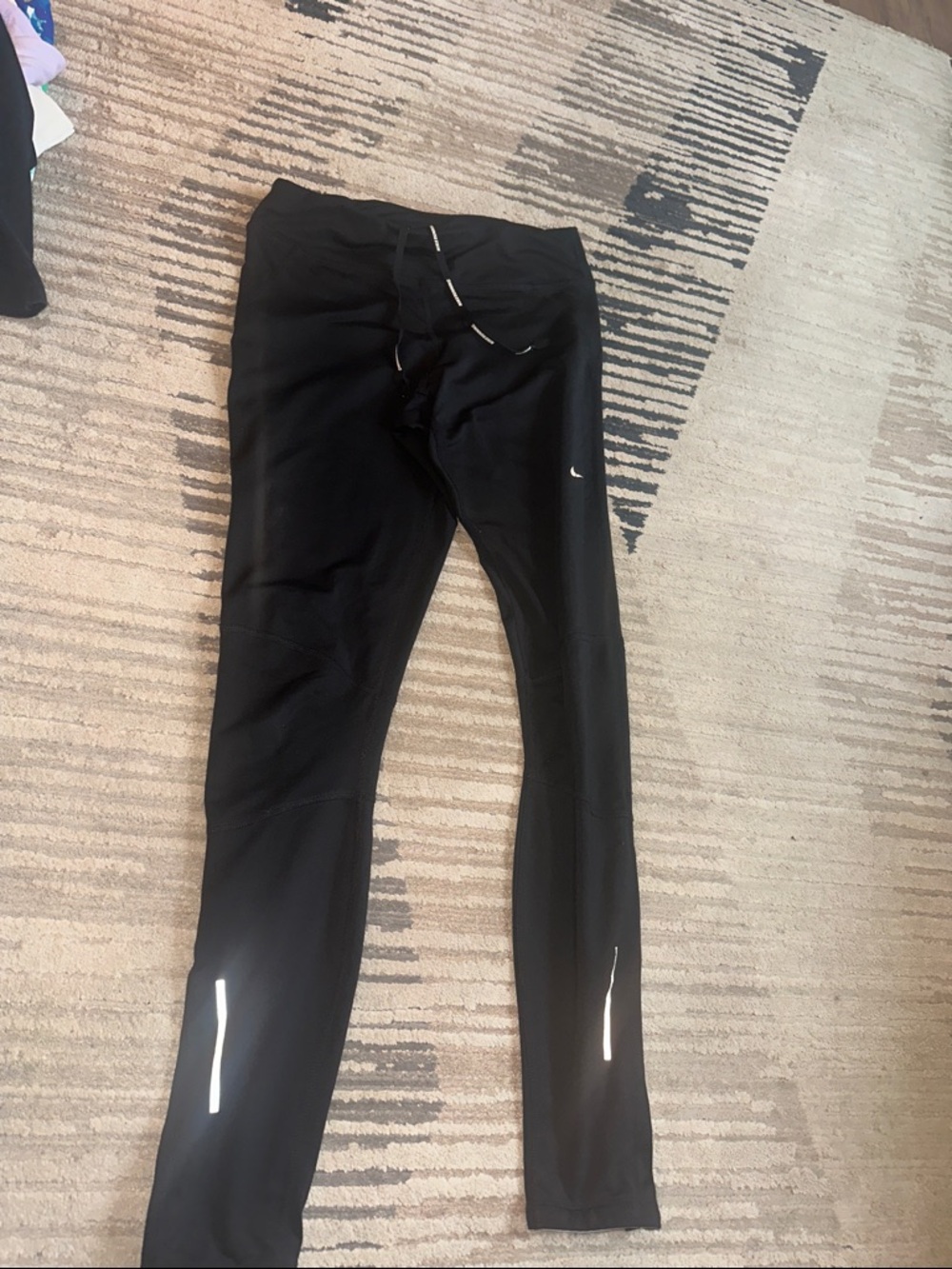 Nike Black  Reflective Performance Leggings size ml